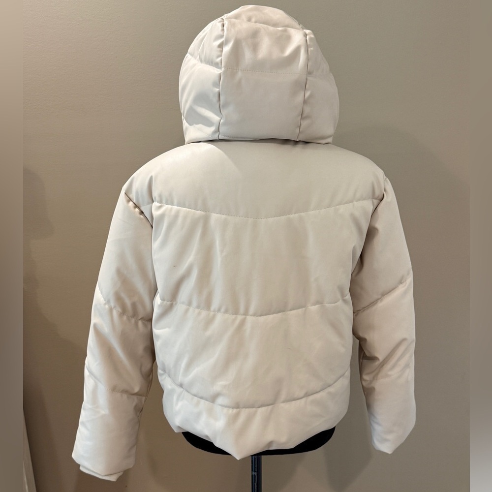 Women’s ZARA Faux leather cream puffer coat- Size XS - Picture 5 of 15